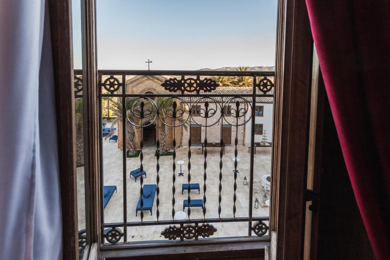 Castello Ducale Colonna Resort Ioppolo Giancaxio ภายนอก รูปภาพ
